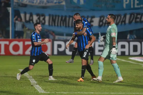 Atlético volvió a quedarse corto y empató con Huracán en el José Fierro