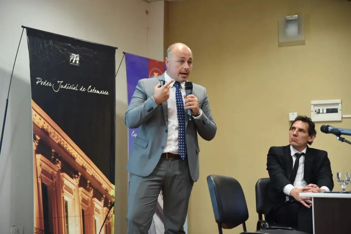 OBJETIVO. Moeykens aseguró que con estos cambios se busca un sistema que “no sólo castigue el pasado, sino que sea capaz de corregir el futuro”.