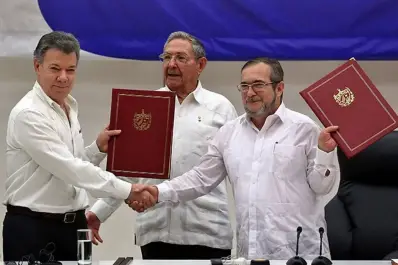 La paz acordada de las camisas blancas