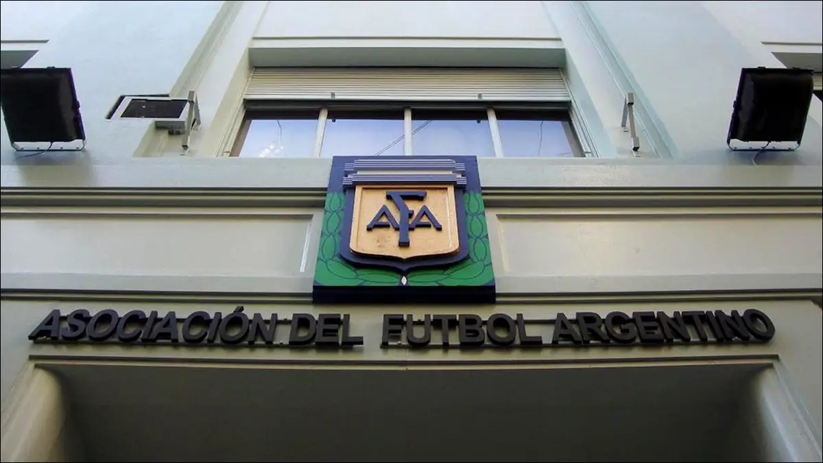 INVESTIGACIÓN. El expediente se reactivó tras la feria judicial y sumó pedidos de información bancaria y citaciones a testigos vinculados al circuito financiero bajo análisis.