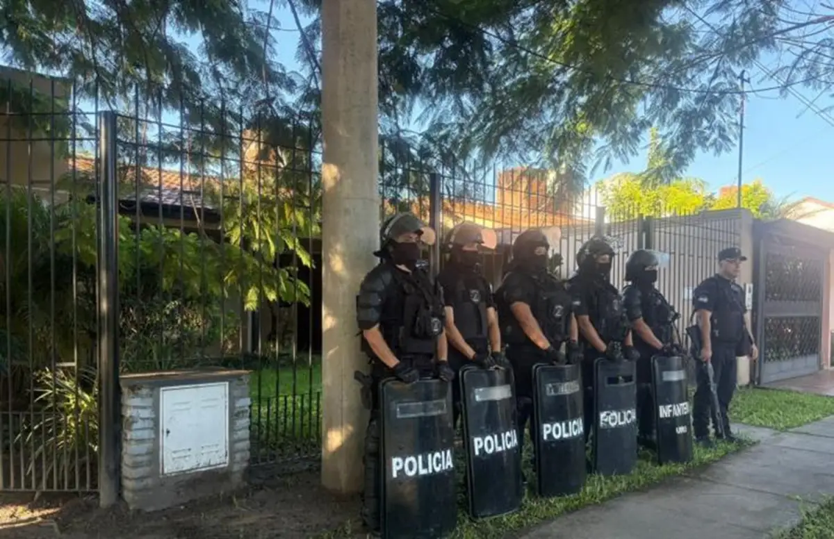 OPERATIVO. La Justicia ordenó allanamientos por la agresión a un joven.