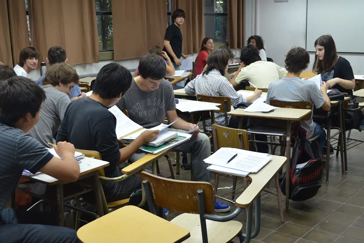 ALTA DEMANDA. La digitalización acelerada impulsó una formación corta que gana terreno entre las opciones con mejor salida laboral. / UTN BA