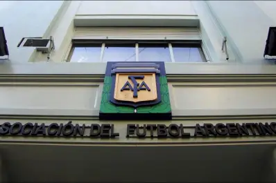 Escándalo en la AFA: la Justicia ordenó investigar los movimientos bancarios de la entidad desde 2021