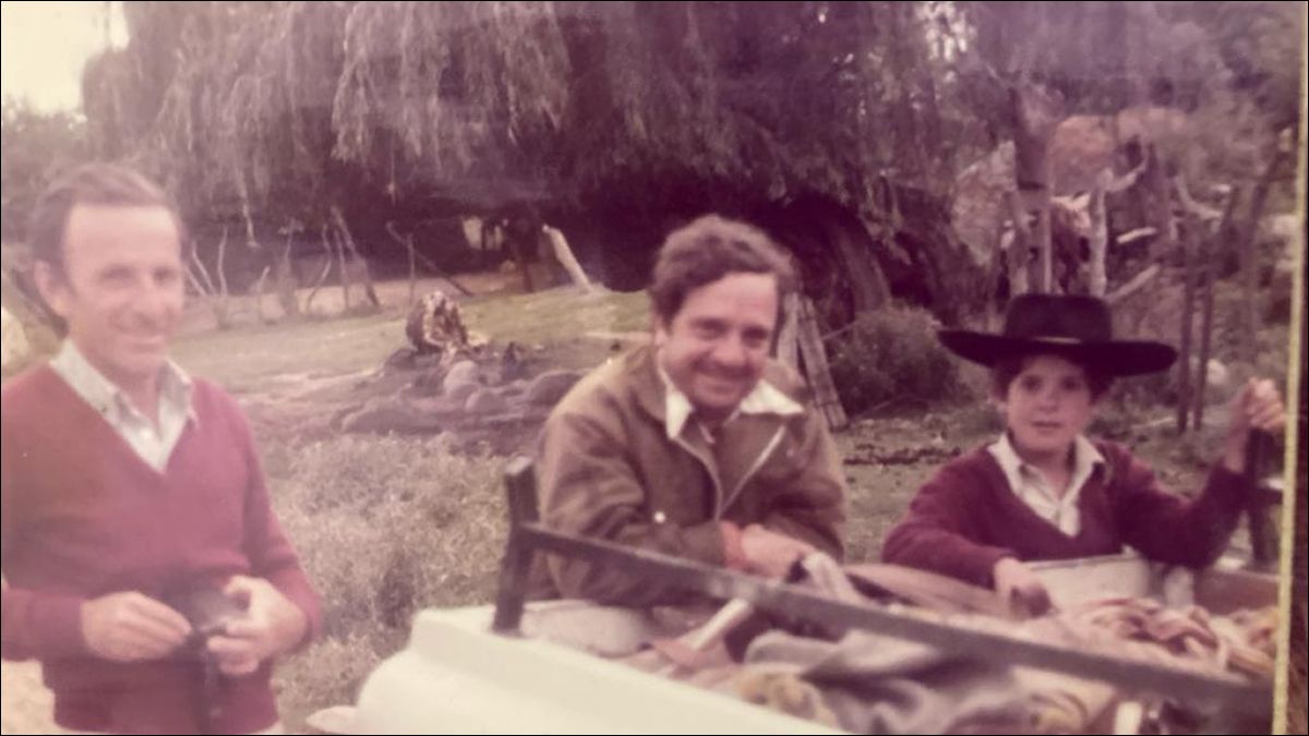 MEMORIA VIVA. A los 87 años, Gonzalo Paz sigue presente en cada rincón del Club Tafí del Valle, el espacio que ayudó a construir y a sostener desde sus inicios.