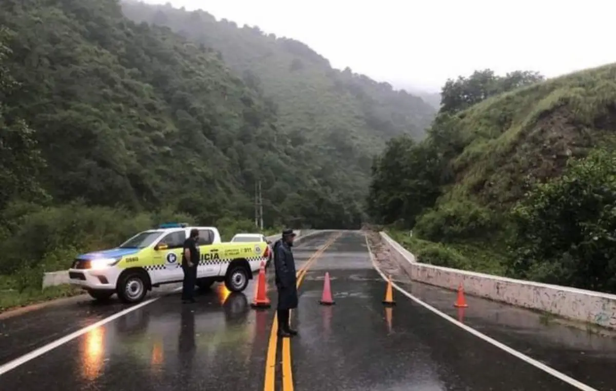 La Policía y Vialidad recomendaron circular con precaución por la ruta 307.