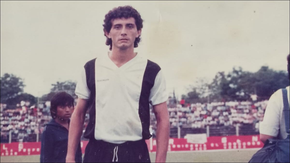 ARCHIVO. Paso por Central Norte, donde inició su camino en el fútbol y empezó a forjar la mirada formativa que sostiene hasta hoy.