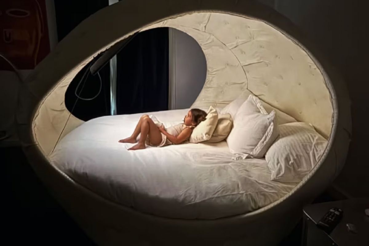 Así es la “cama huevo” en la que duerme la hija de Fernando Burlando y Barby Franco
