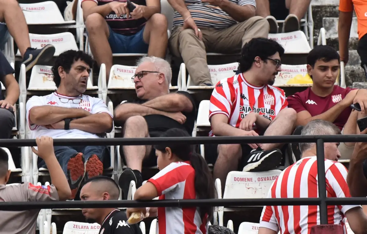 UN AÑO MÁS. Federico López, Sergio Viale, Tomás López y Santiago Vella ocuparon sus butacas de siempre en La Ciudadela.