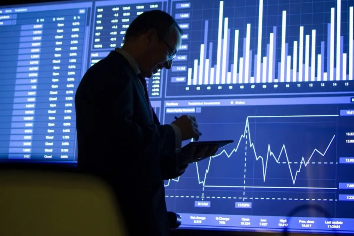 Se registró un récord de warrants, en dólares y en pesos