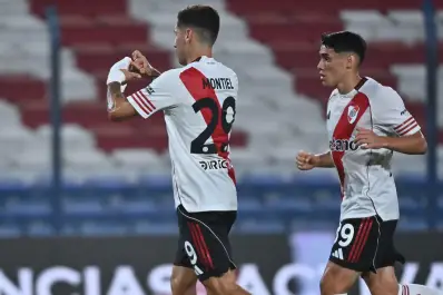 La Liga Profesional levanta el sábado con cinco partidos clave en ambas zonas