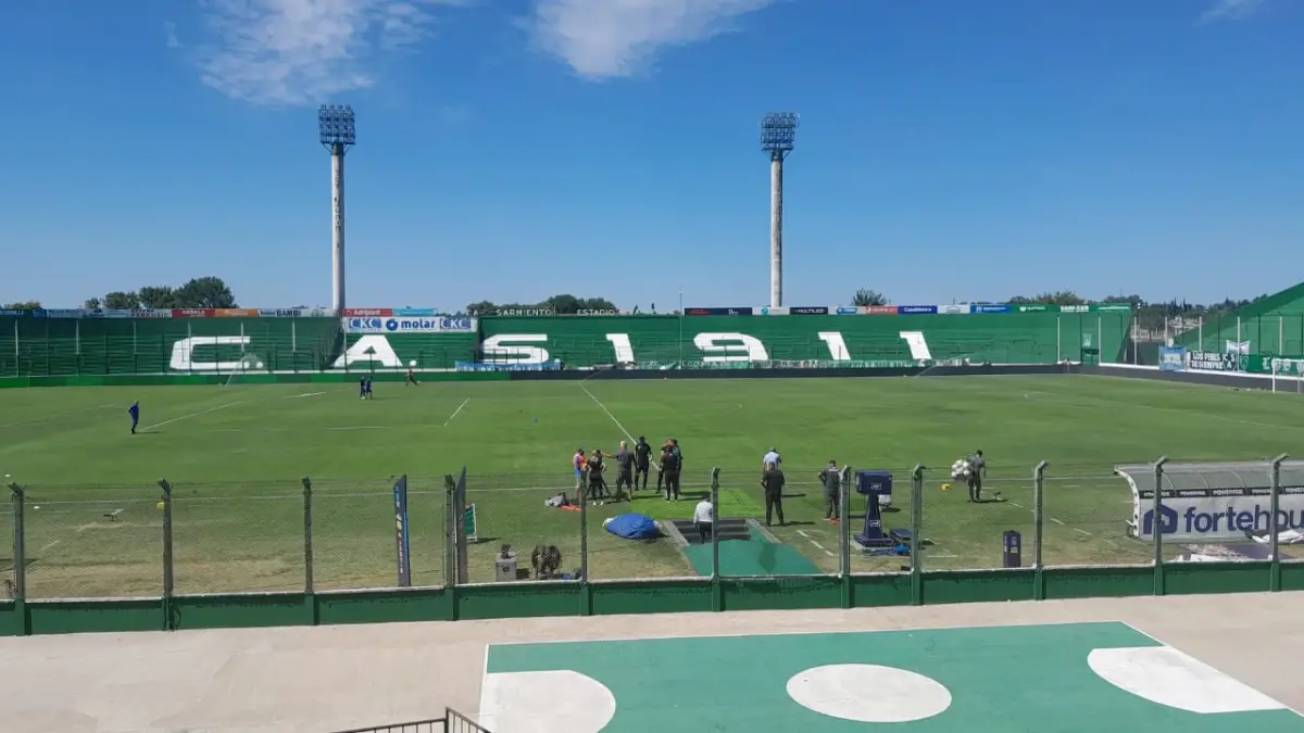 ASÍ ESTÁ EL CAMPO DE JUEGO. Desde las 17, Atlético se enfrentará a Sarmiento en Junín.