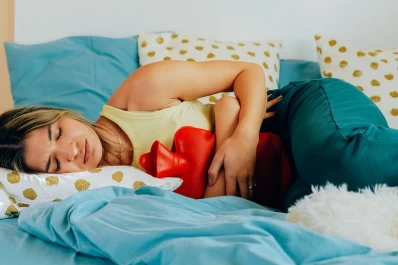 Canela, orégano o valeriana: cómo aliviar un dolor muy común con infusiones naturales