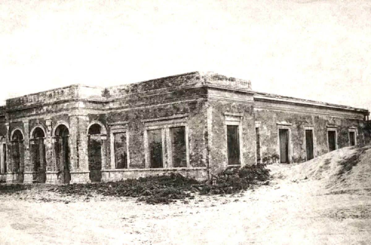 Foto antigua del Hotel de Mar del Sud. Imagen tomada de La Nación.