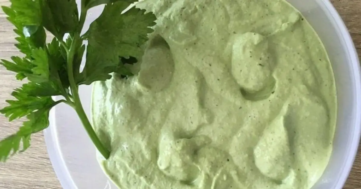 Cómo hacer mayonesa casera de apio: la receta fácil, rápida y súper económica