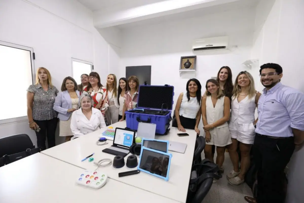 AULA. La idea es ayudar a los alumnos con necesidades especiales.