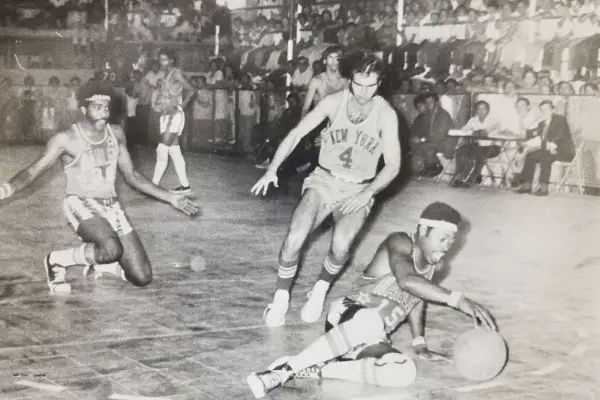 Recuerdos fotográficos: La divertida magia de los Globetrotters en Tucumán