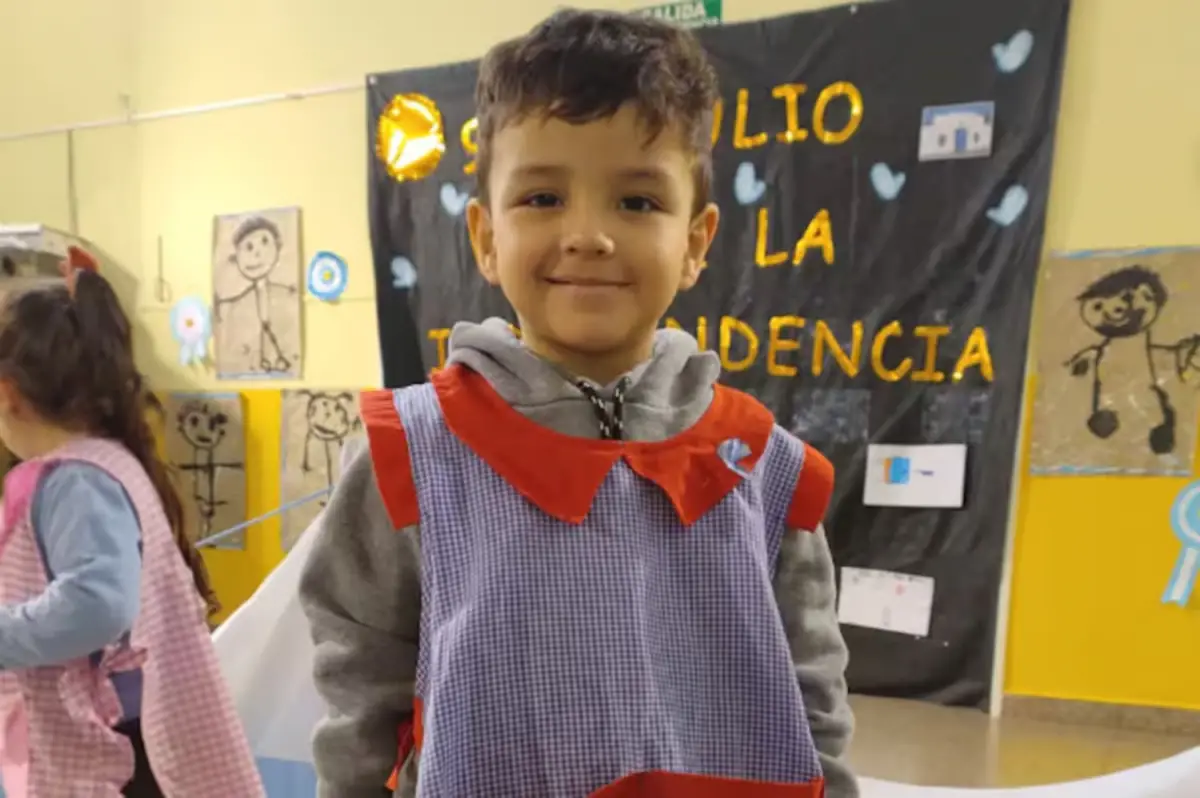 Se distrajo con el celular: condenan a un anestesiólogo por la muerte de un niño de 4 años