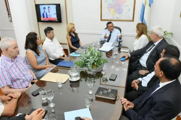 Darío Monteros se reunió con intendentes: “Hay que bajar al territorio”