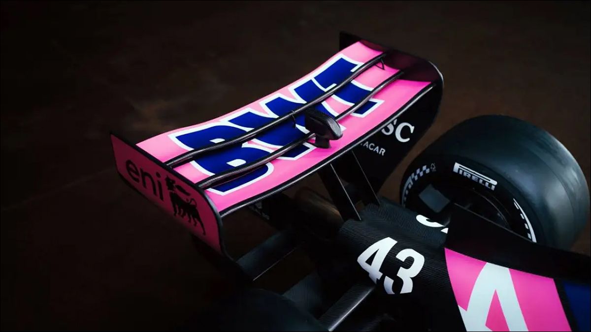 COLA. La apertura lateral del ala busca reducir la resistencia y mejorar la velocidad en los sectores rápidos.