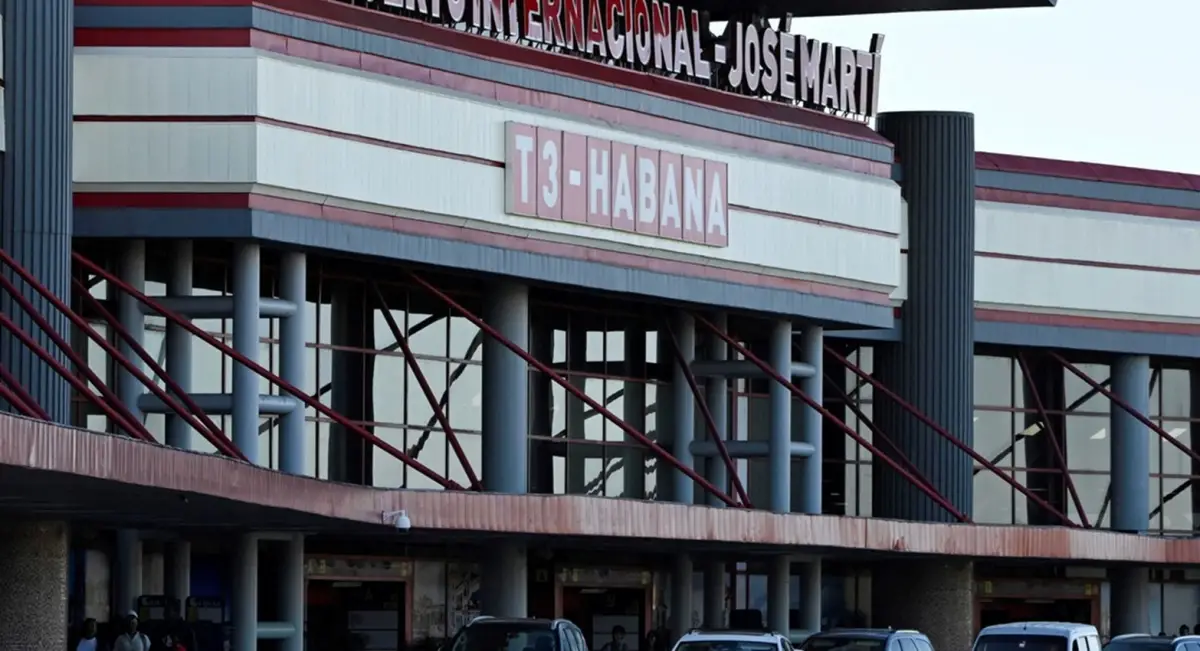 Rusia rescatará a sus turistas en Cuba y luego suspenderá sus vuelos a la isla