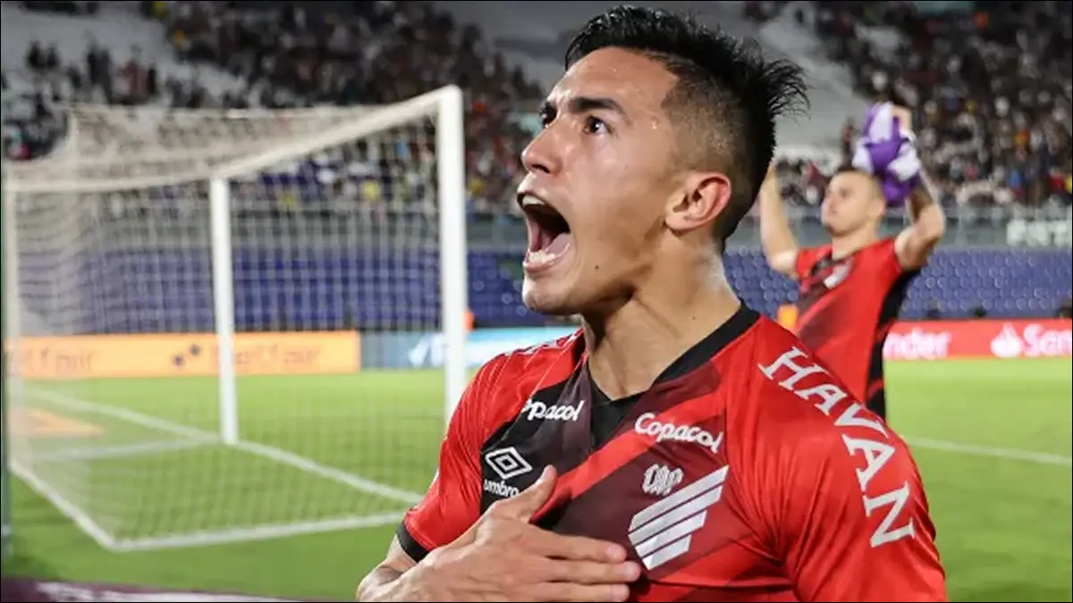 RECLAMO. Atlético Tucumán inició la presentación ante la Federación Internacional para exigir el pago pendiente por la transferencia de Tomás Cuello al fútbol brasileño.