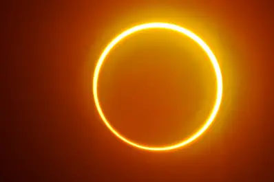 Eclipse anular: en Tucumán se percibió de forma tenue, pero el fenómeno volvió a despertar asombro