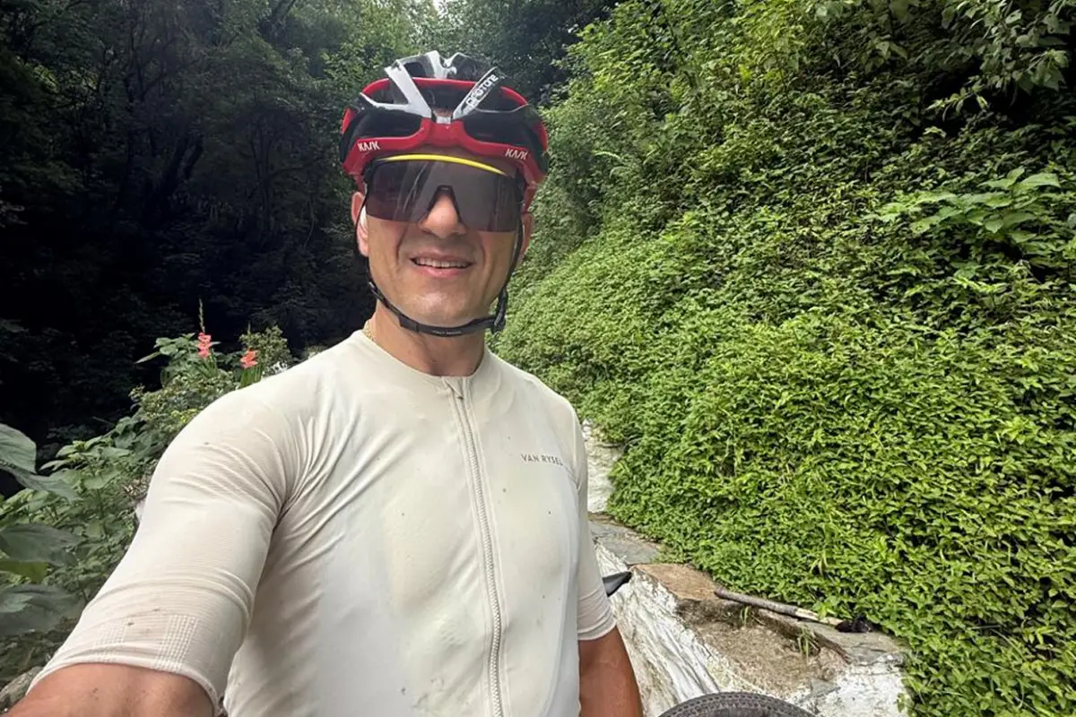 EN PLENA ACCIÓN. Superó caídas, médanos y la exigencia del Rally Nocturno para quedarse con su primer título argentino en mountain bike. 