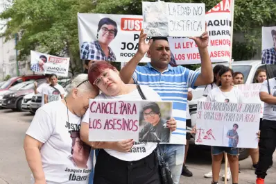 A un mes del crimen de Joaquín Ibarra, familiares y amigos marcharon para exigir Justicia: “No murió, lo mataron”