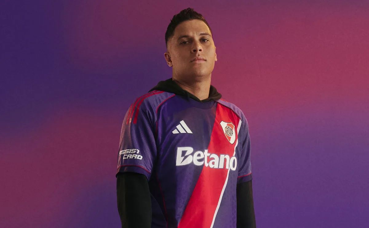 PESE AL ÍDOLO. Ni siquiera 