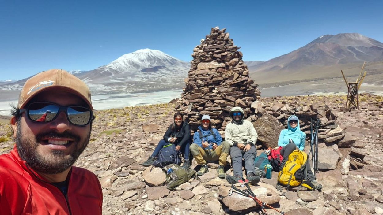 Cuatro tucumanos hicieron cumbre en el volcán activo más alto del mundo