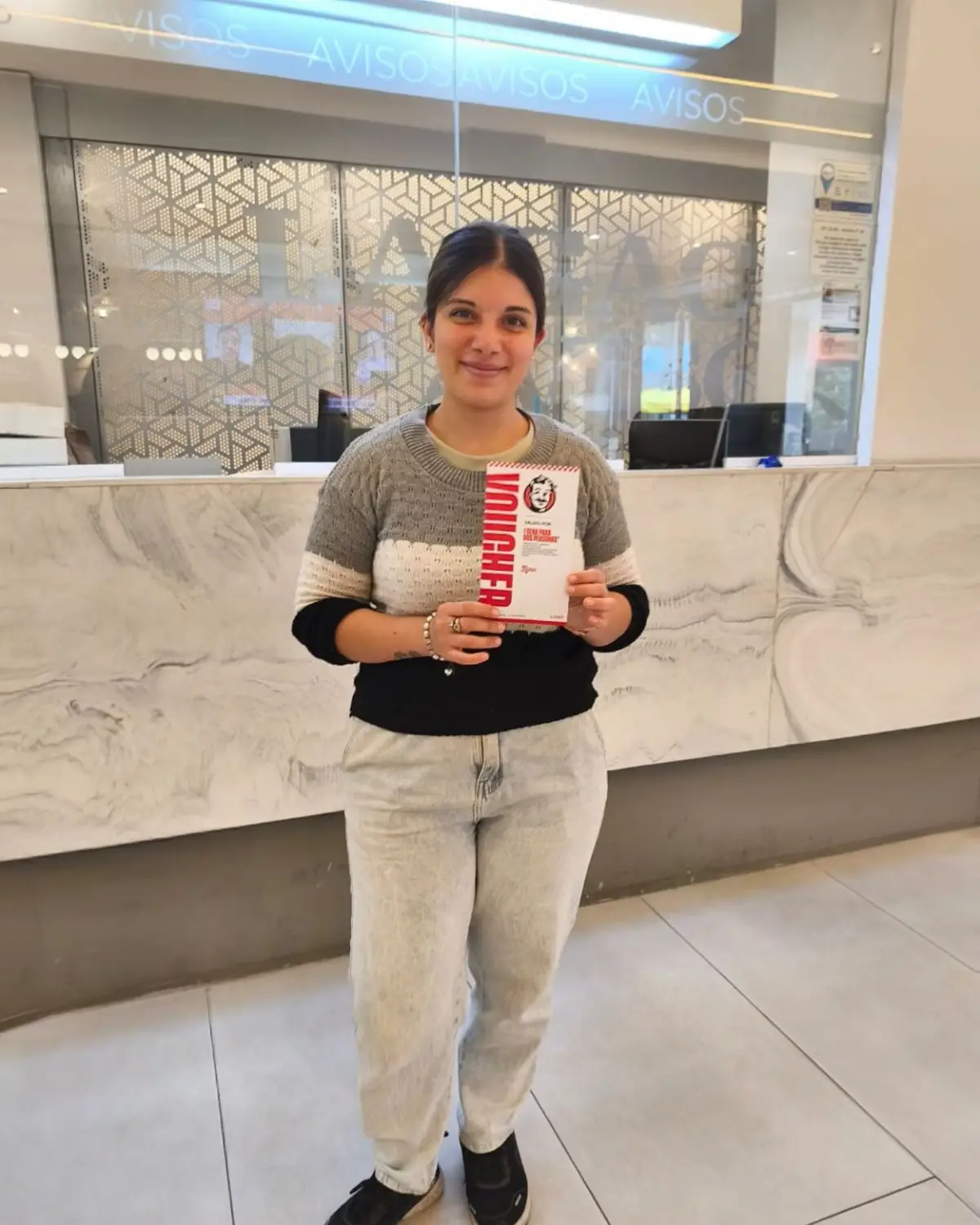 AGUSTINA. Festejará con su amiga.