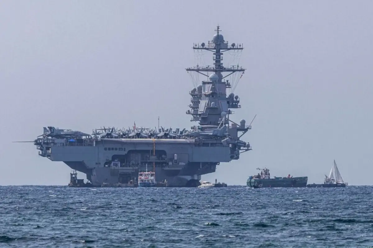 EN VIAJE. El USS Gerald Ford, que estaba frente a la costa de Venezuela, fue trasladado a Medio Oriente