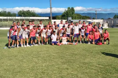 Regenerativo y pelota parada: Tucumán Central afinó detalles en un césped que luce verde para la final
