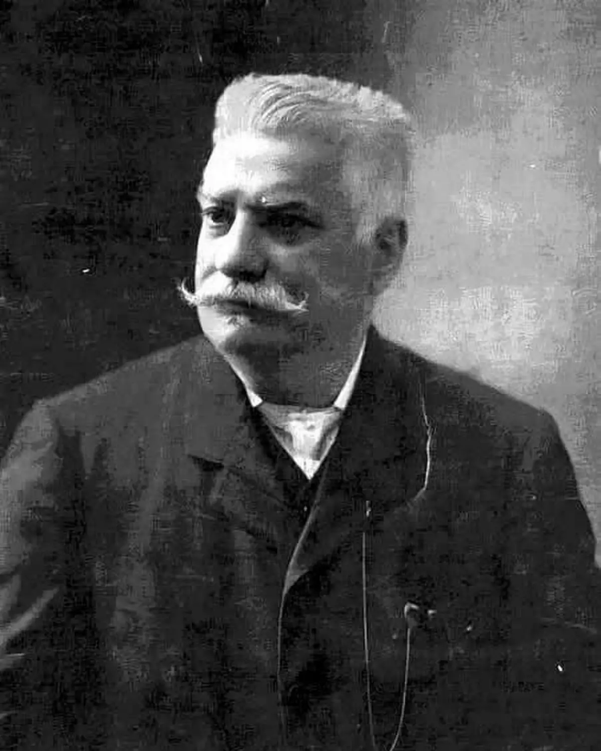 INTENSA VIDA PÚBLICA. Pedro Alurralde (1845–1917), periodista, legislador, industrial azucarero y dos veces gobernador interino, fue una de las figuras más influyentes del Tucumán de fines del siglo XIX y comienzos del XX.