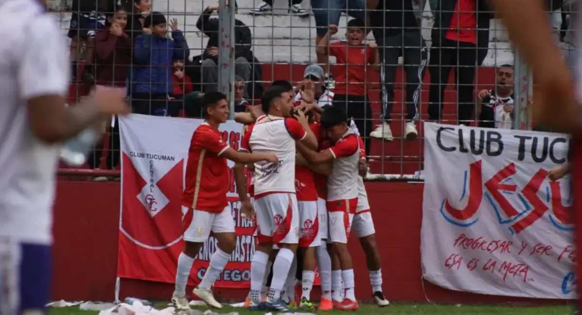 UN GOL HISTÓRICO. En noviembre, Tucumán Central ganó su primera Liga Tucumana moderna (desde 1977) gracias a un gol de Nelson Martínez Llanos.
