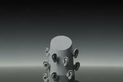 Por qué Google debe pagar por escuchar tus conversaciones