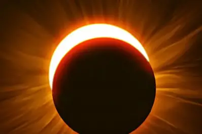 Eclipse solar anular: el “anillo de fuego” que iluminará los cielos australes este 17 de febrero