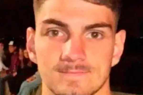 Conmoción en Francia: murió el joven activista de derecha agredido durante una protesta en Lyon