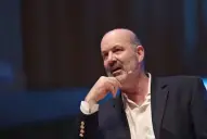 Sturzenegger declaró un incremento patrimonial de $970 millones y mantiene casi toda su fortuna en el exterior