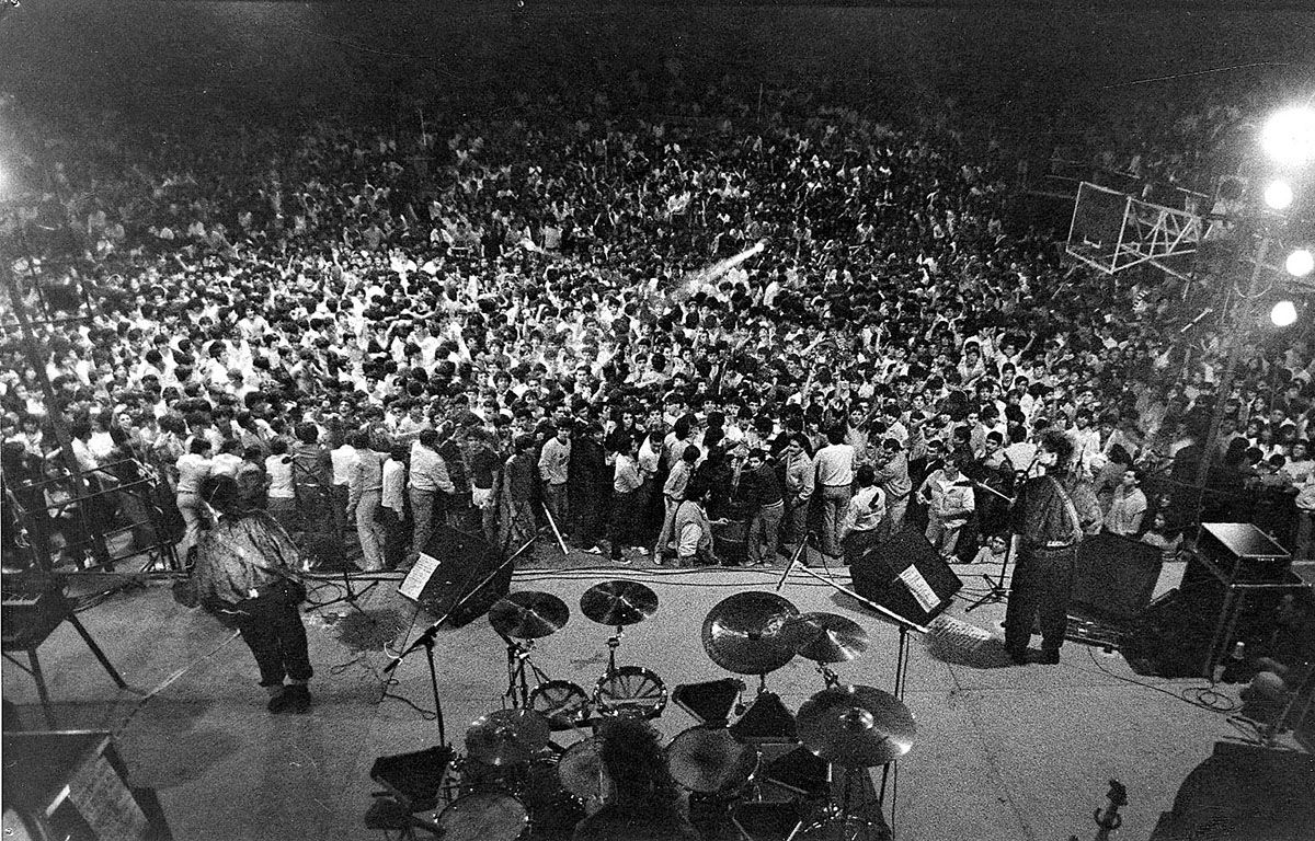 Recuerdos fotográficos: 1986. Soda Stereo: fiesta, paseo con Florencia Flor y “picadito”