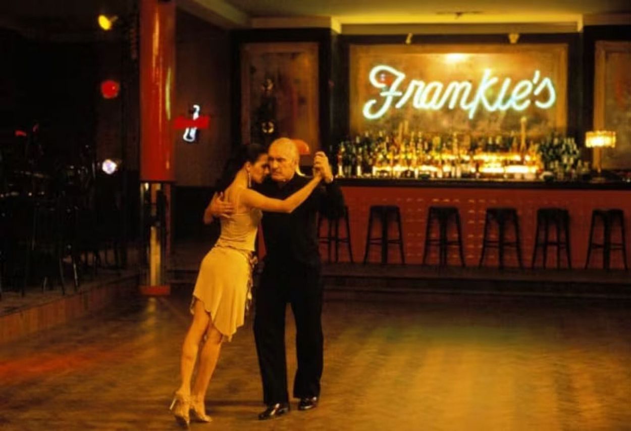 “ASSASSINATION TANGO”. Una película atravesada por su pasión.