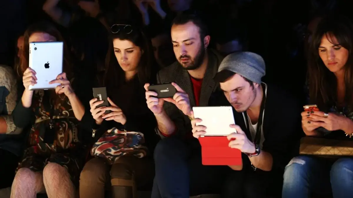 REDES SOCIALES Y SOLEDAD. El dato que alerta sobre el uso intensivo en estudiantes. / PEXELS