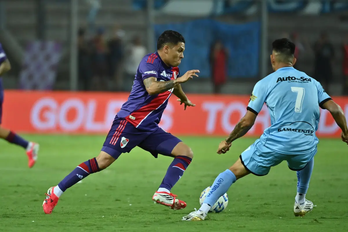 SALVADOR. El colombiano cambió el penal por gol y salvó a River de ir a la tanda de penales.