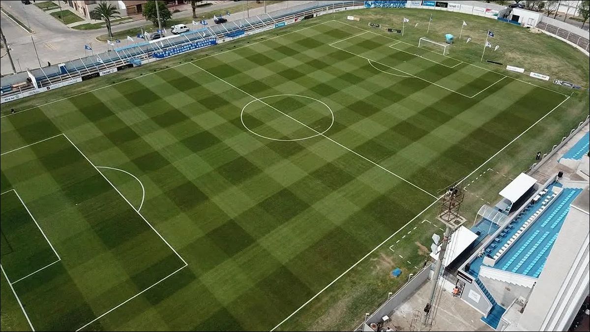 CASA PROPIA. El estadio municipal Eva Perón es uno de los escenarios que acompañó el crecimiento deportivo del club en los últimos años.