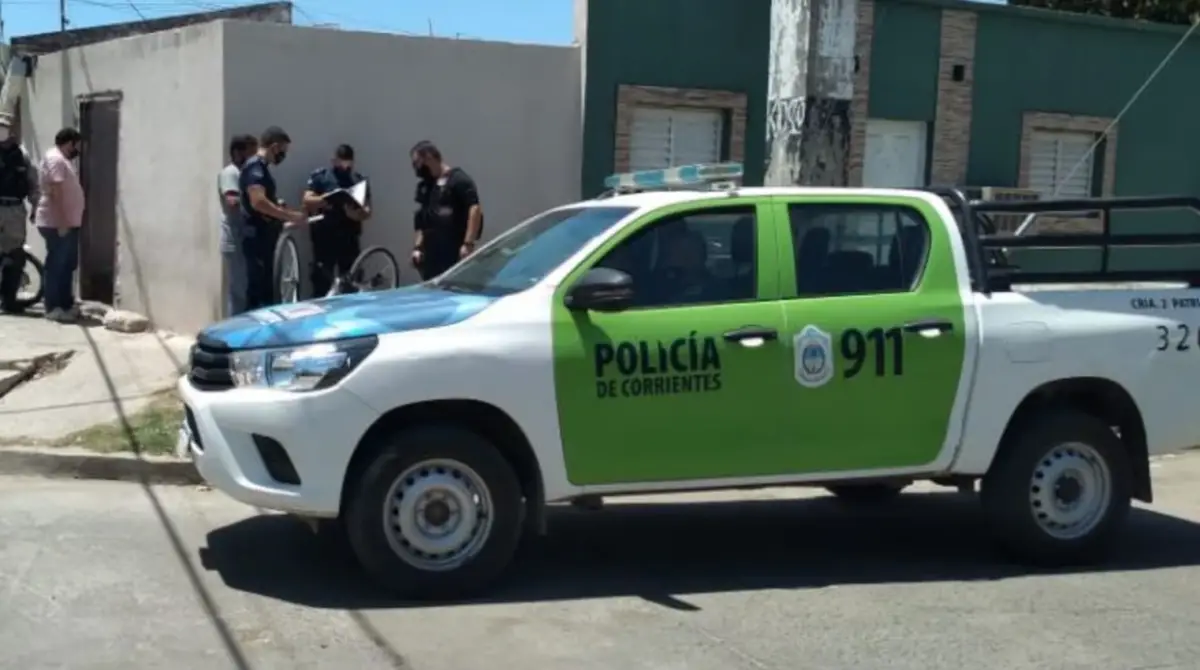 Corrientes: un hombre asesinó a puñaladas a su pareja e intentó quitarse la vida. 