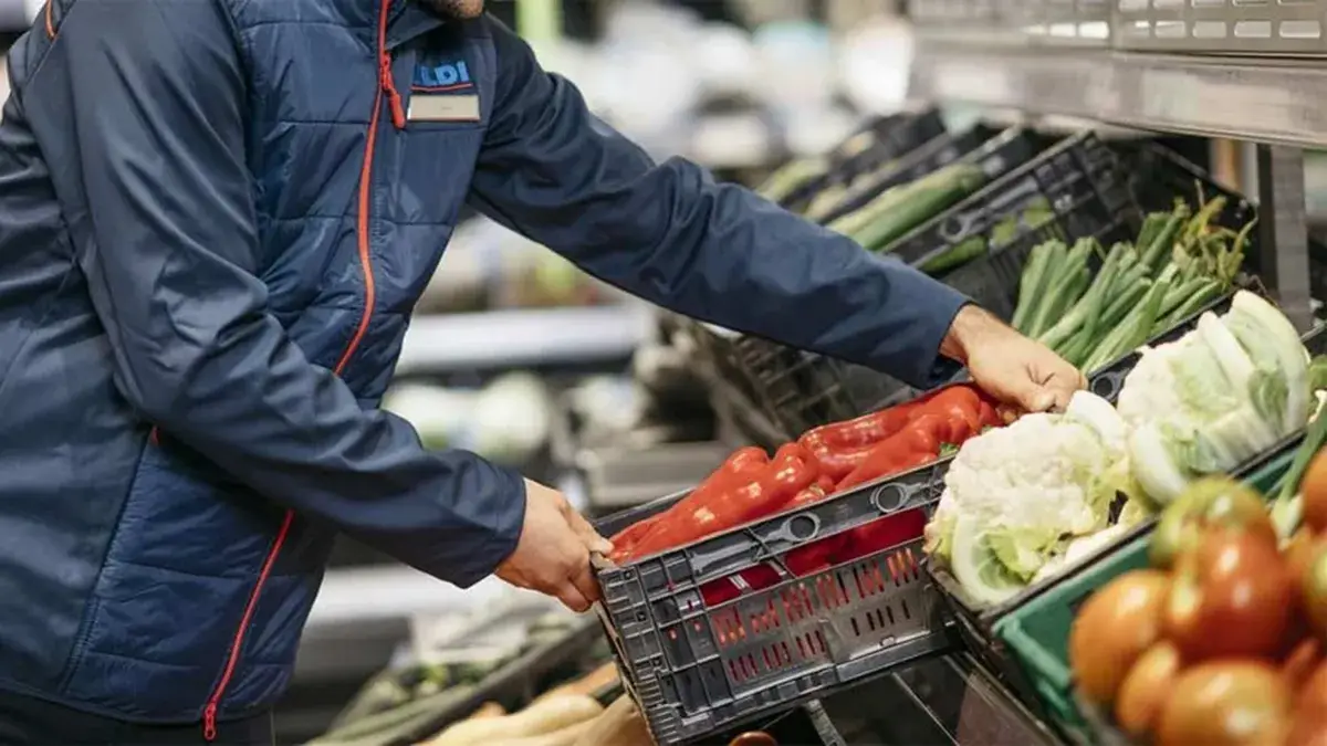Empleados de Comercio: cuánto cobran en febrero 2026 con el aumento y las sumas fijas