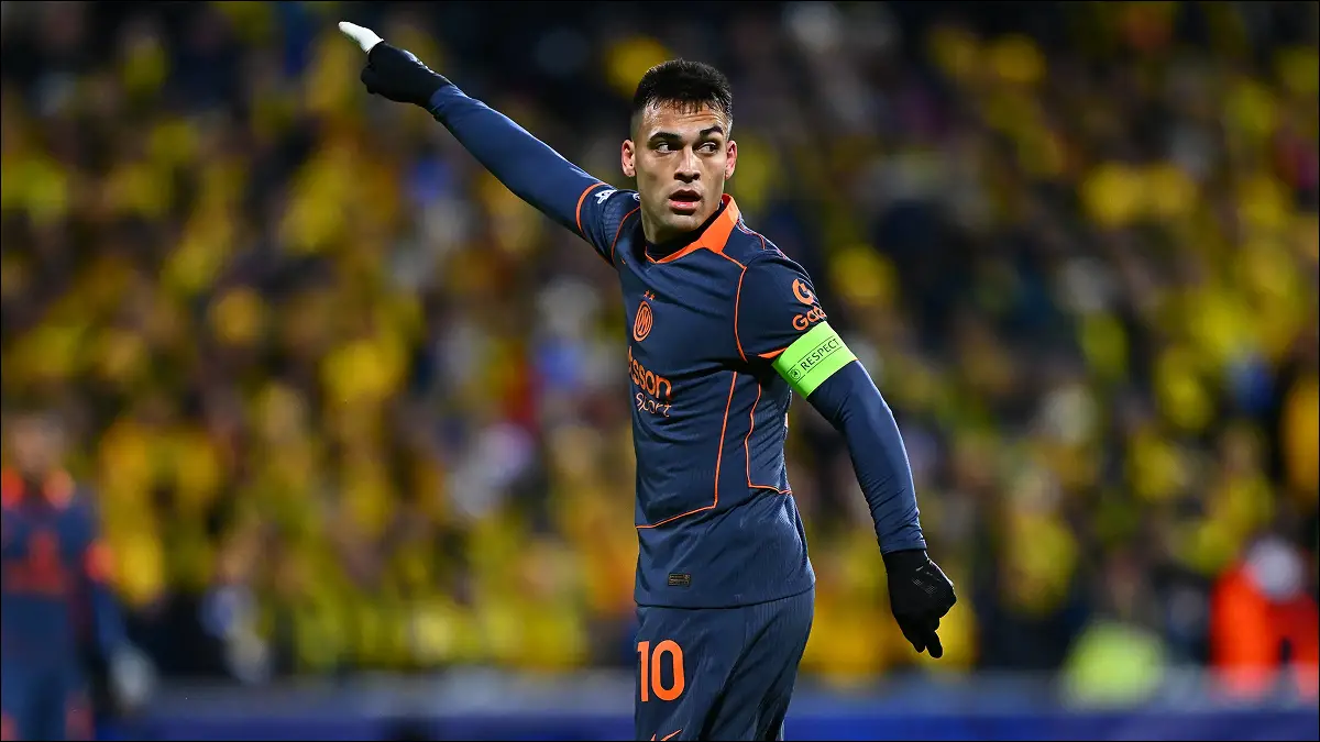 PREOCUPACIÓN. Lautaro Martínez quedó bajo observación tras la derrota en Noruega.