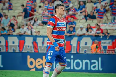 Fortaleza frenó la llegada de Bareiro a Boca y la negociación volvió a foja cero