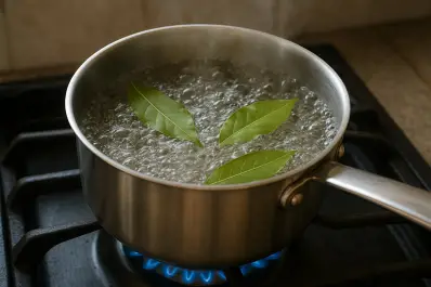 El poder de hervir hojas de laurel: por qué este secreto natural es furor en la limpieza