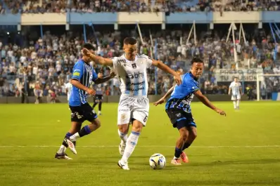 Orden defensivo, poco gol y un plan claro en la Primera Nacional: así juega Almagro, el próximo rival de San Martín